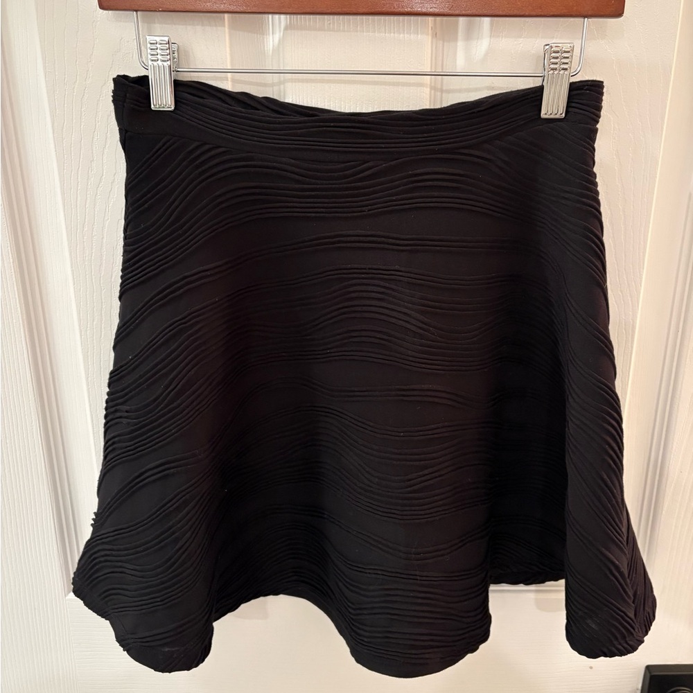 Chic Black Textured Mini Skirt NWOT